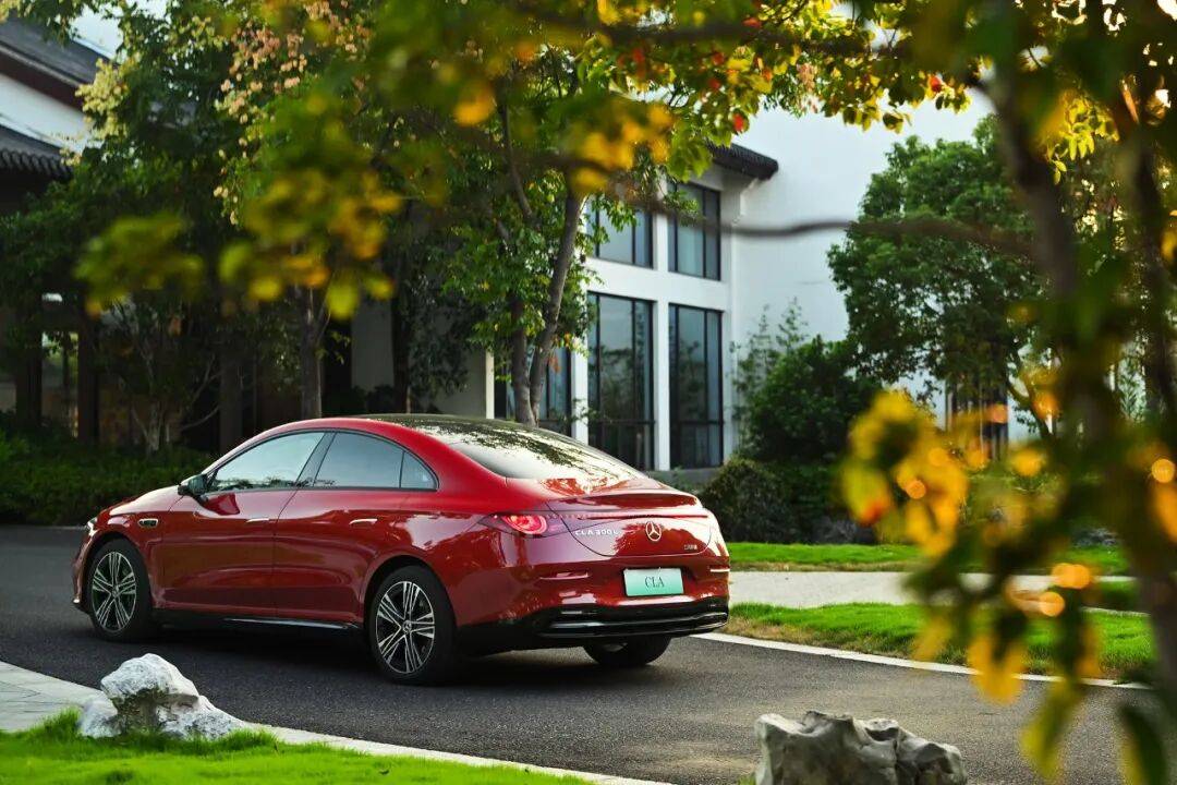 從純電CLA,看奔馳在電動時代定義新標準