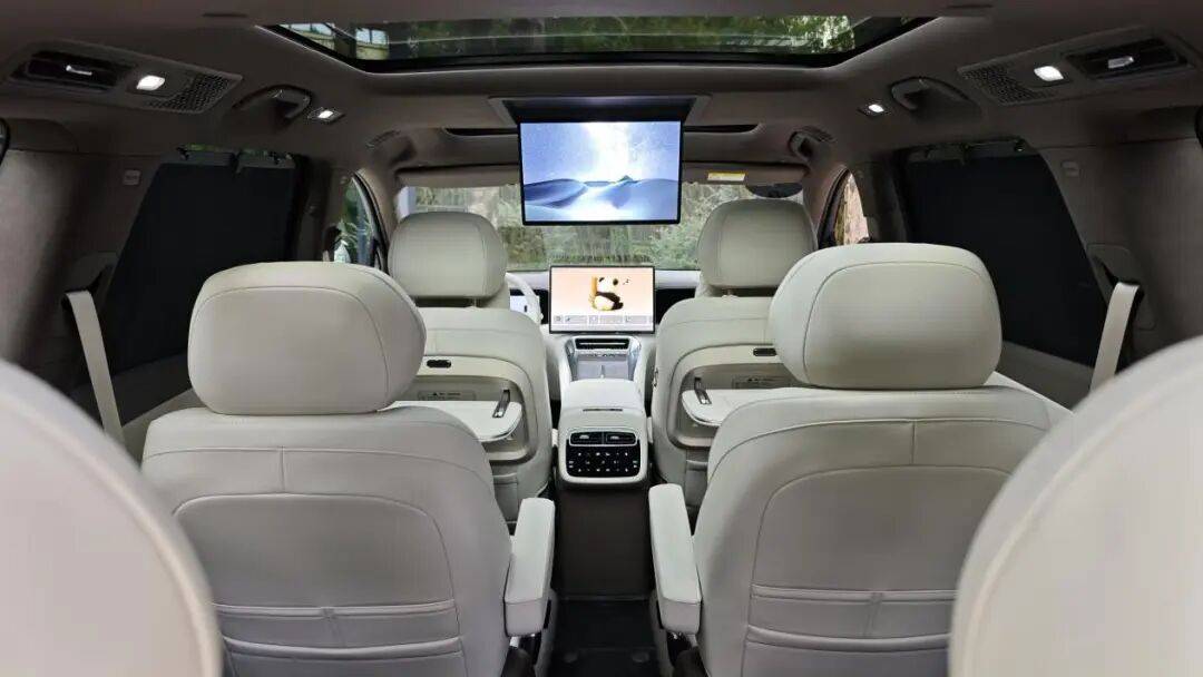 5.2米6座,2.0T三電機,插混四驅,比大哥省7萬以上,28日上市!