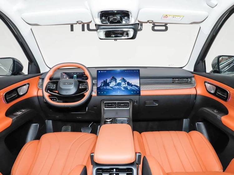 瑞虎8下月?lián)Q代上市,帶來2種外形+2種內(nèi)飾!