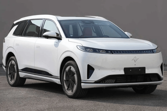 20款6座SUV,一句話點(diǎn)評,預(yù)估零跑D19起售價(jià)22.99萬起