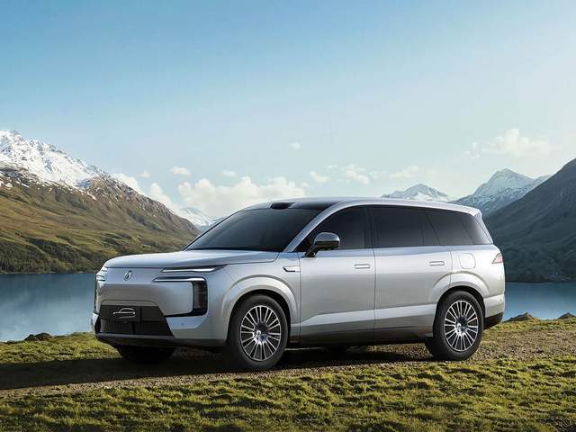 20款6座SUV,一句話點(diǎn)評,預(yù)估零跑D19起售價(jià)22.99萬起