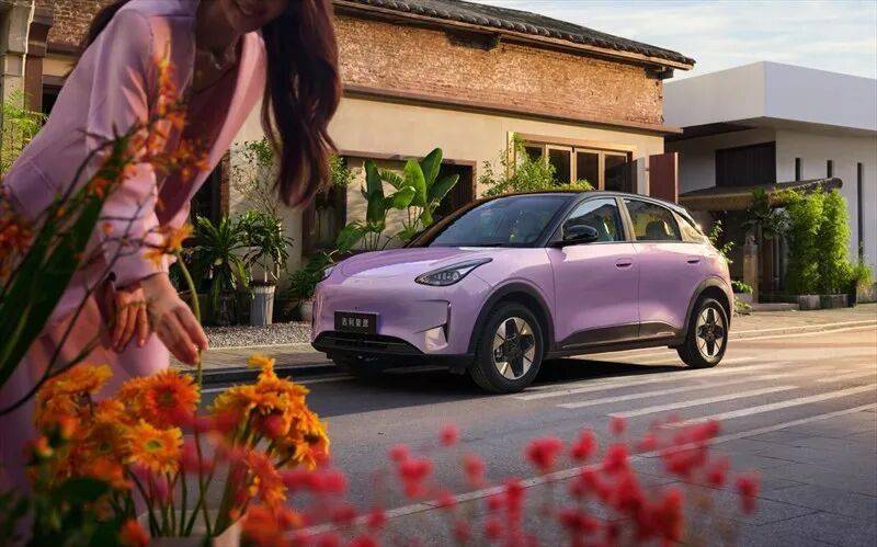 吉利銀河10月銷量再創(chuàng)新高,成最快達(dá)成年銷百萬的新能源品牌