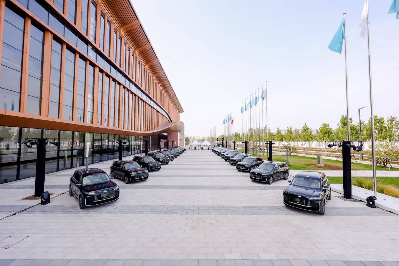 智享大六座旗艦SUV風云T11全球上市,限時搶鮮價17.99-23.99萬元