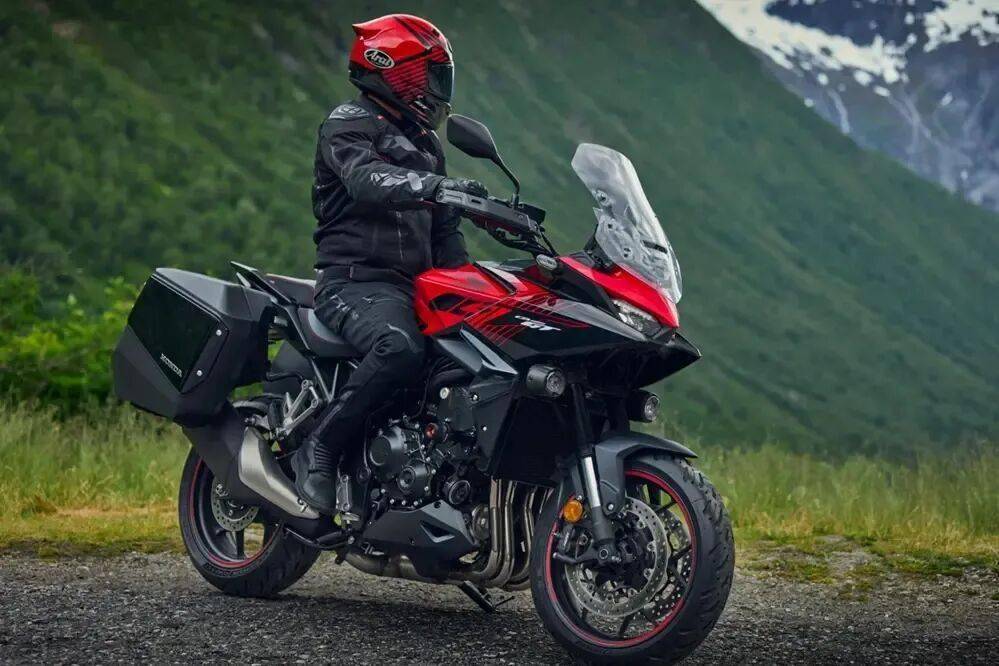 本田V3增壓發動機實車亮相!E-Clutch加速普及,多款新車登場