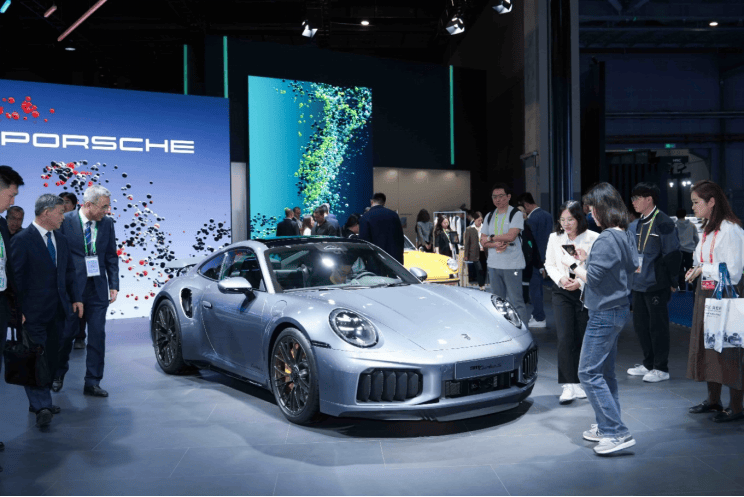 進博會也在進化,12家跨國車企亮出的“洋貨”能有多吸引人