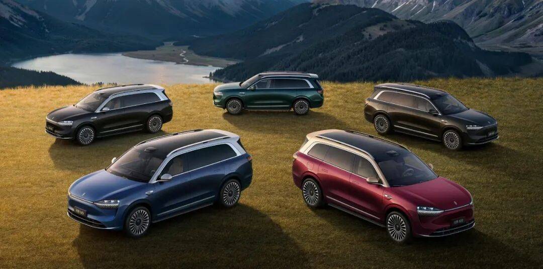 堅守純電,蔚來、特斯拉越發“孤獨”?