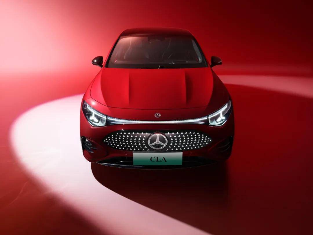 段建軍:奔馳難以被復制的優勢是“奔馳標準”