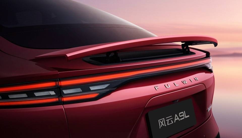 風云A9L獵鷹700版&光輝四驅版上市!智駕更強、四座更奢嗎?