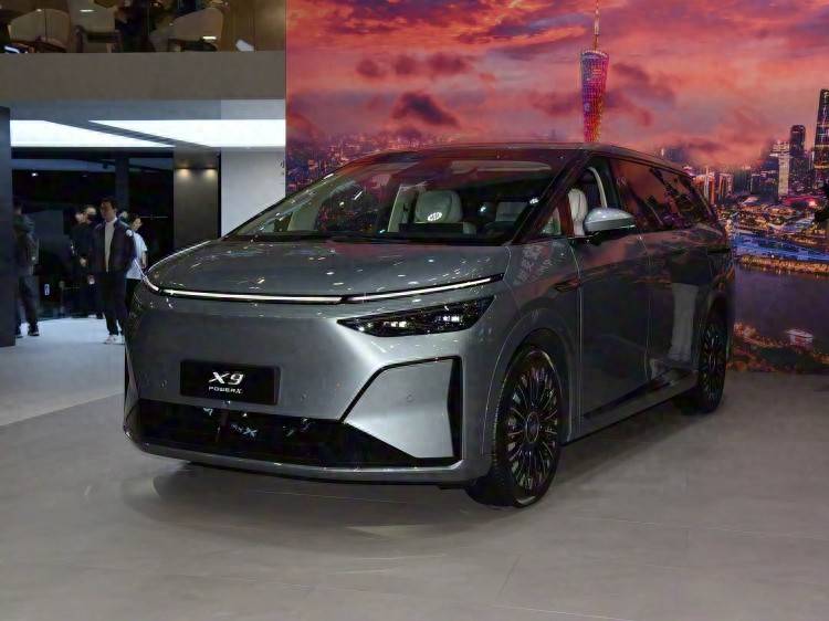 11月份五款高端綠牌MPV汽車備戰(zhàn)廣州車展!