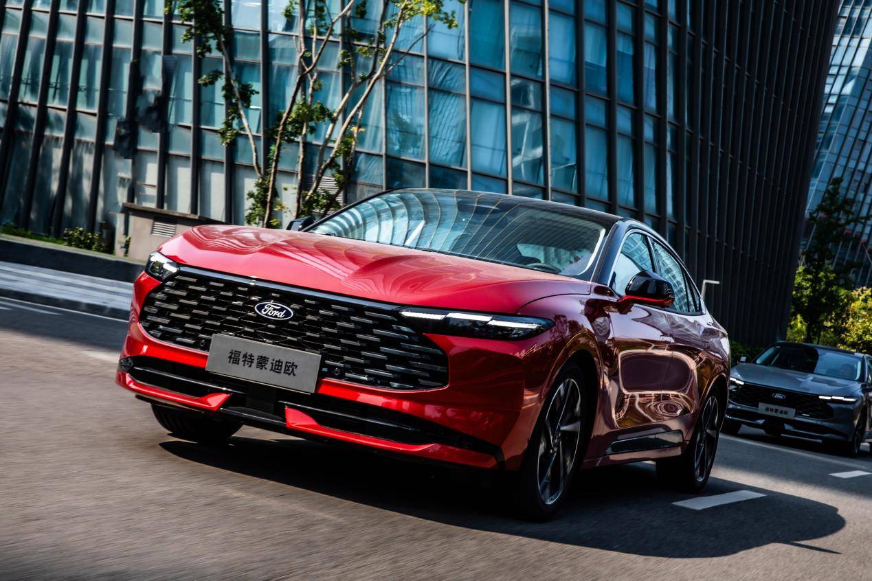 以「四大」實(shí)力重塑價(jià)值標(biāo)桿 新蒙迪歐為B級(jí)轎車注入美式活力