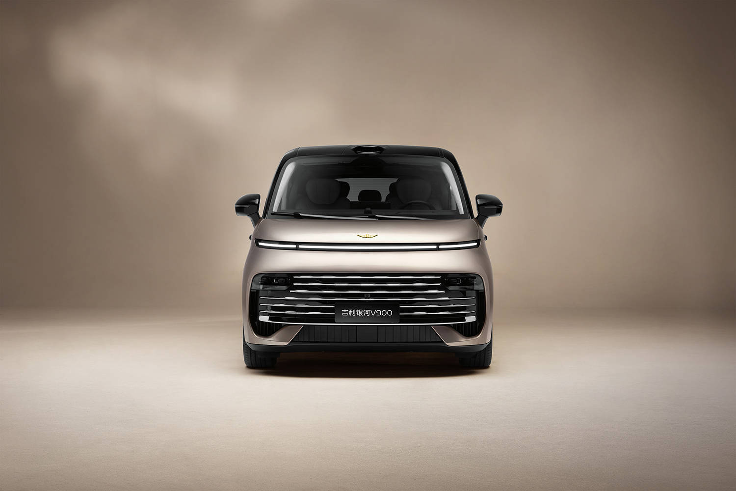 定位豪華旗艦MPV 吉利銀河V900官圖發布