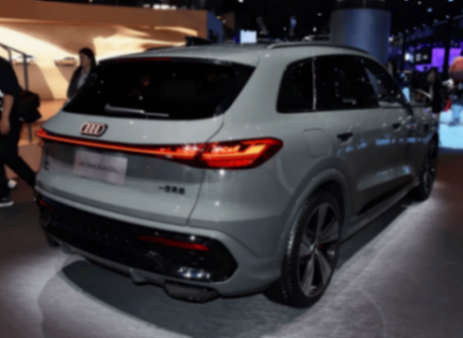 全新奧迪Q5L內(nèi)飾亮相,基于PPC高端燃油平臺(tái)打造的重磅車(chē)型,預(yù)計(jì)將于2025年底正式上市