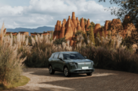 紅旗攜三大子品牌亮相廣州車展 HS6 PHEV啟動“四極”測試