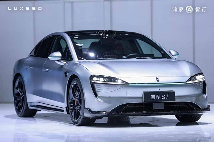 智界攜雙星亮相廣州車展,科技潮玩重塑智慧出行新體驗