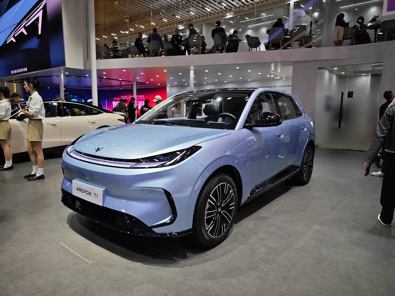 配置全面越級 極狐T1價值感拉滿亮相廣州車展