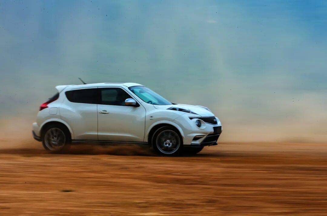 11年前的英菲尼迪ESQ操控是同級標桿,但設計很重口味