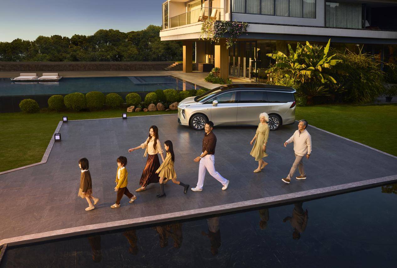 首創(chuàng)“五恒”座艙|別克至境世家上市,官方指導(dǎo)價(jià)43.99萬元起