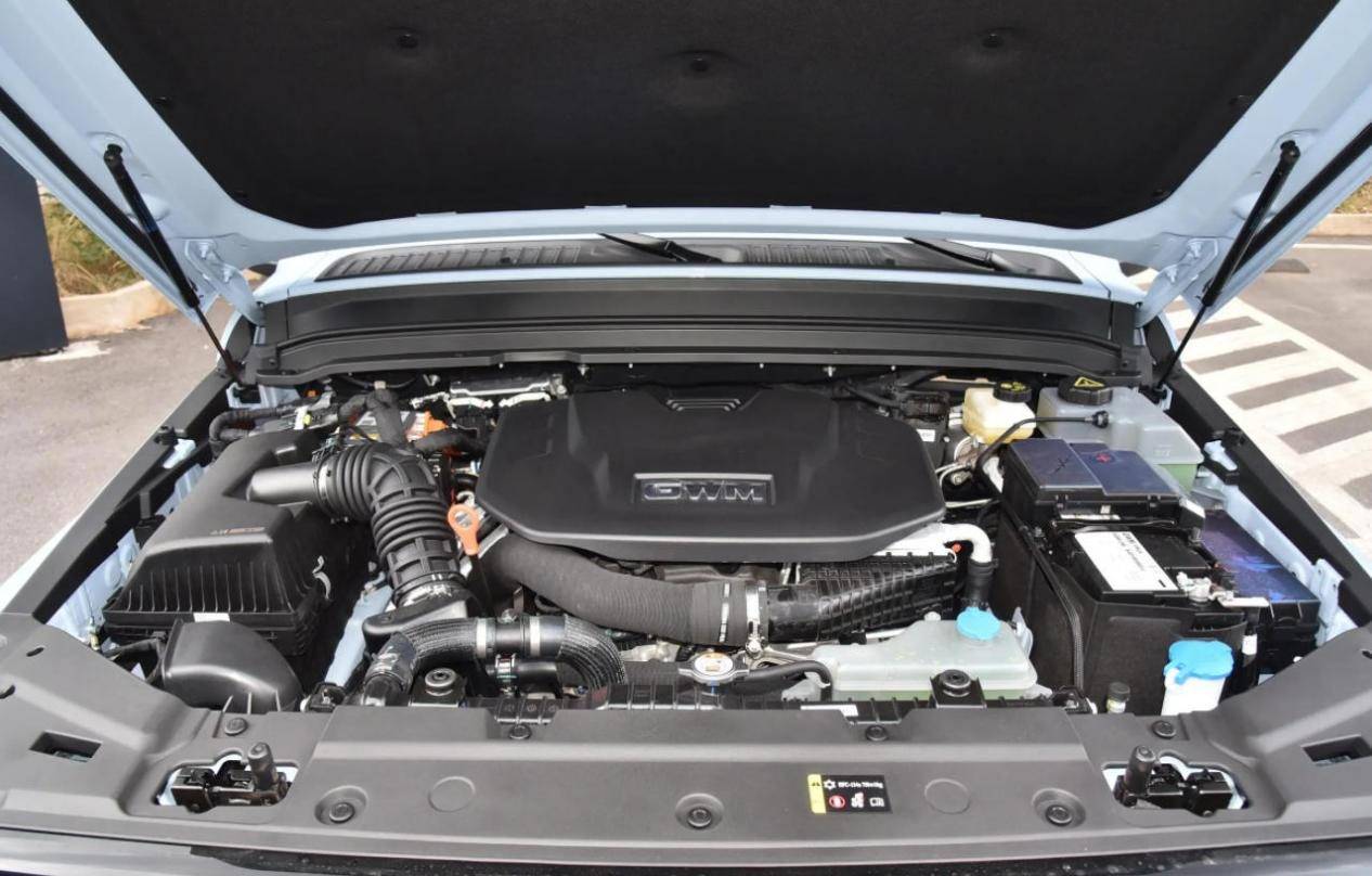 最新坦克300插混版 換了新電池 還有什么不同