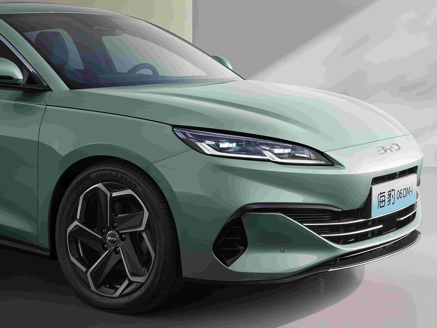 賺錢門路來了!車企為銷量有多拼?4S店花錢請人試駕,600塊/次