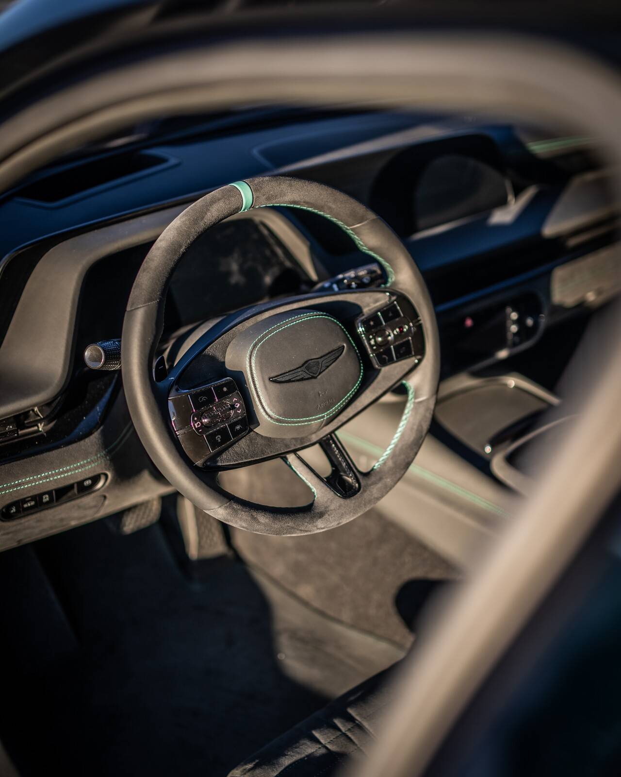 捷尼賽思 G90 獵裝版概念車發布!