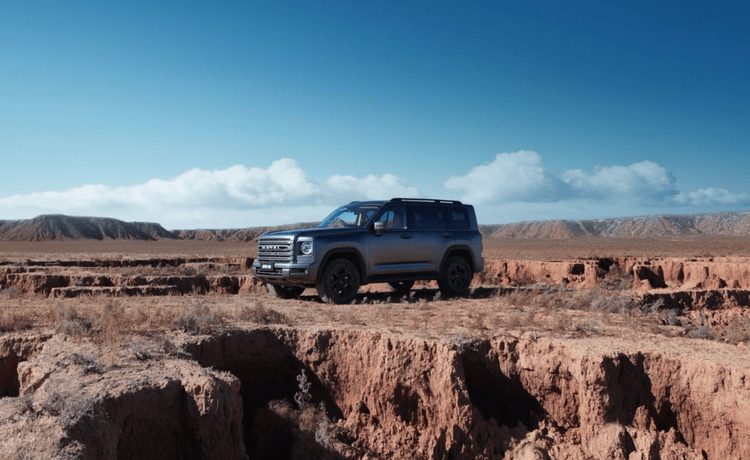 原廠雙油箱+三把鎖,二代哈弗H9穿越版23.29萬(wàn)起